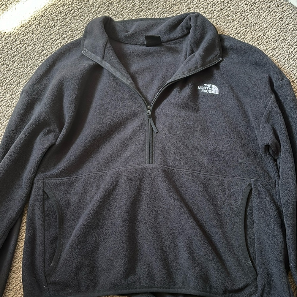 The North Face Cropped Women’s Hoodie in Black